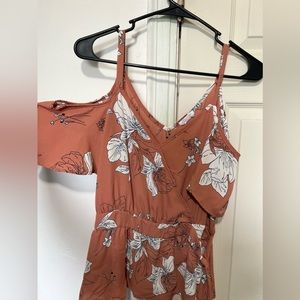 Siena sky off the shoulder tank top!